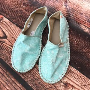 Women’s Havaianas size 7